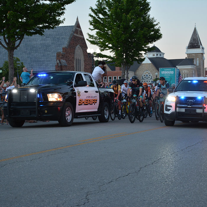 lyon county sheriff volunteers helping at a parade